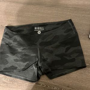 Nobull low rise shorts 2in size medium camo